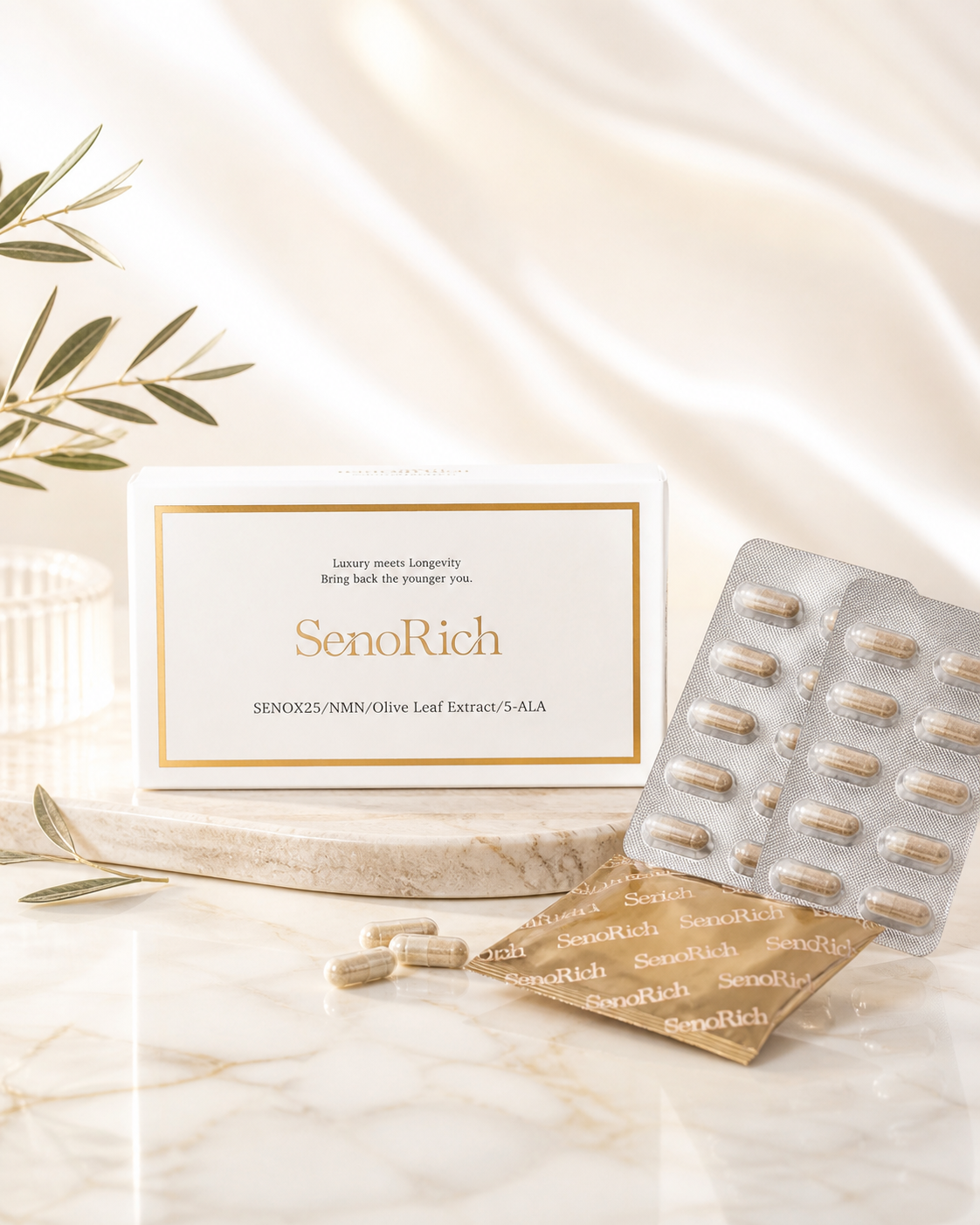 SenoRichの商品パッケージとカプセル